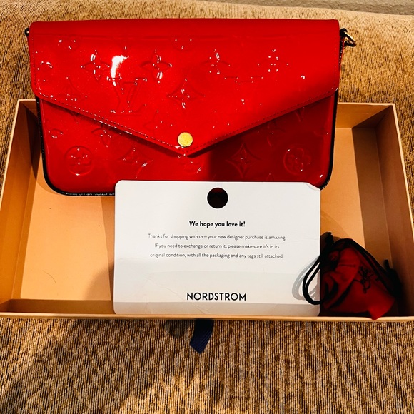 Brand New Louis Vuitton Felicia Pochette Coquelicot Red Patent Leather Bag - Picture 2 of 12